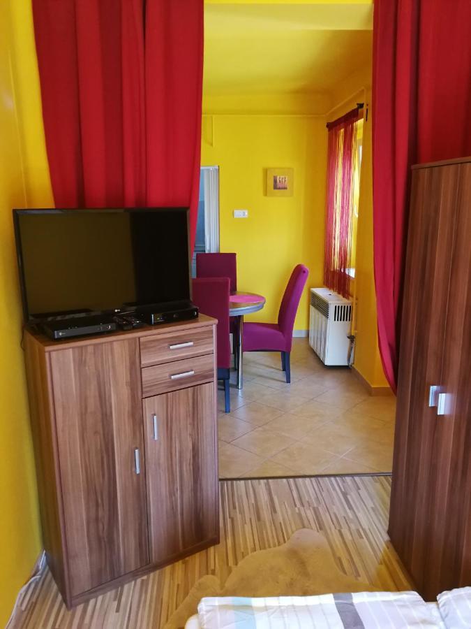 Zso-Ze Apartman Tiszafured Ngoại thất bức ảnh