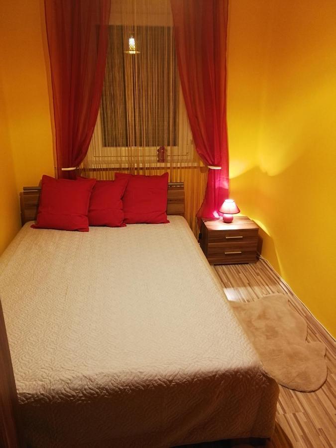 Zso-Ze Apartman Tiszafured Ngoại thất bức ảnh