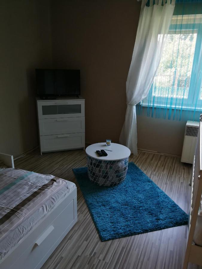 Zso-Ze Apartman Tiszafured Ngoại thất bức ảnh