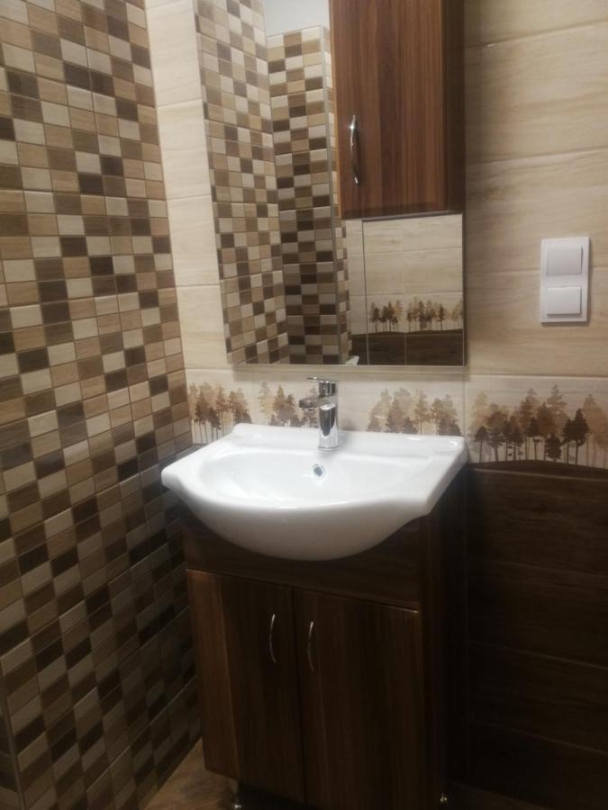Zso-Ze Apartman Tiszafured Ngoại thất bức ảnh